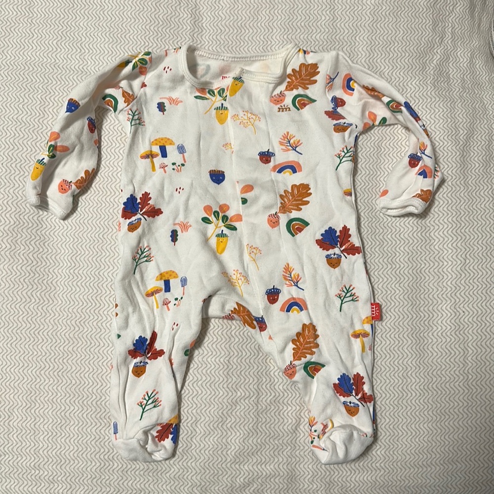 Magnetic Me footie pajamas newborn 5-8 lbs